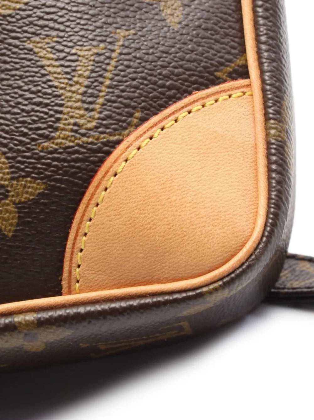 Pre-OwnedLouis Vuitton Pre-Owned2004 Danube monogram shoulder bag