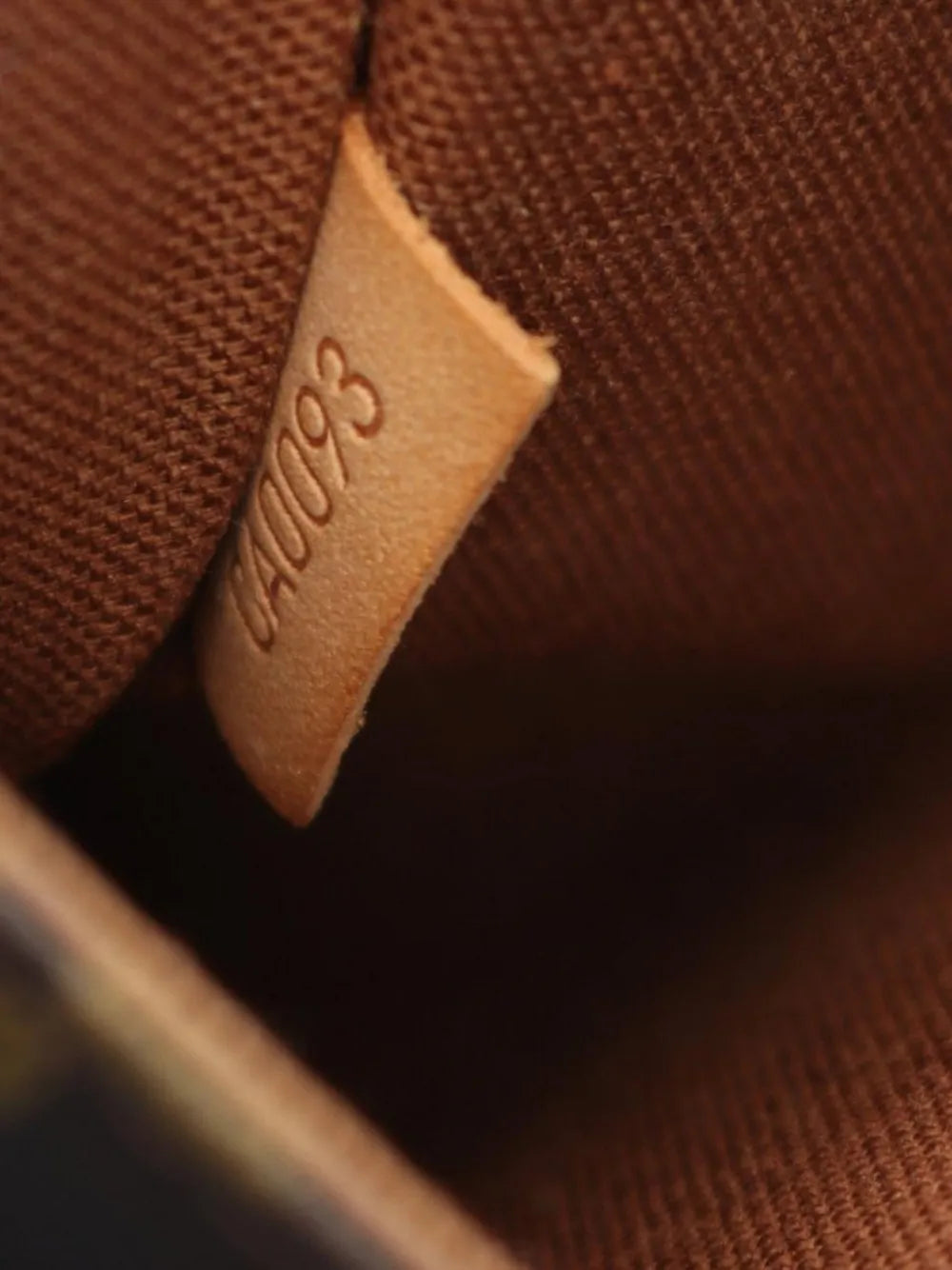 Pre-OwnedLouis Vuitton Pre-Owned2003 Ganju shoulder bag