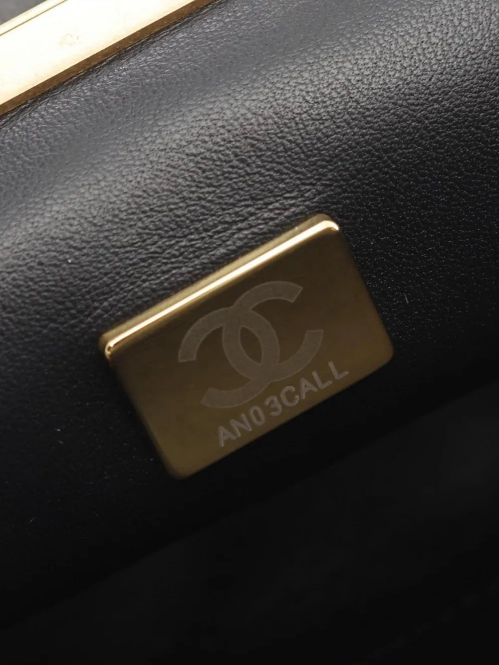 Pre-OwnedCHANEL Pre-Owned2021 logo-lettering shoulder bag