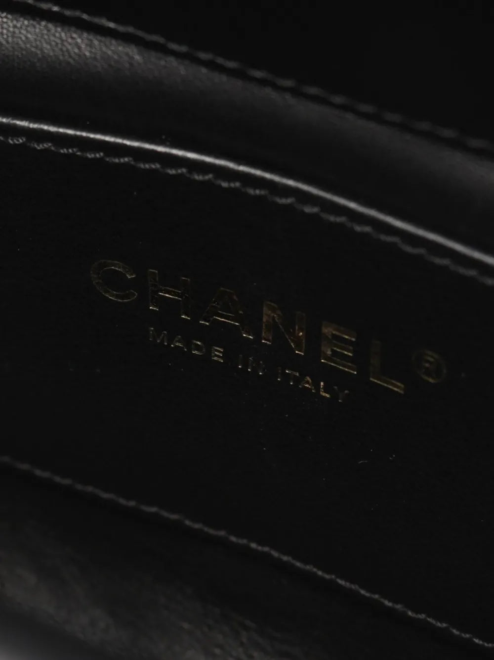 Pre-OwnedCHANEL Pre-Owned2021 logo-lettering shoulder bag