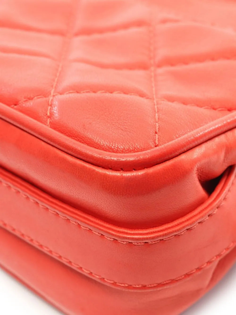 Pre-OwnedCHANEL Pre-Owned2006-2008 Matelasse shoulder bag