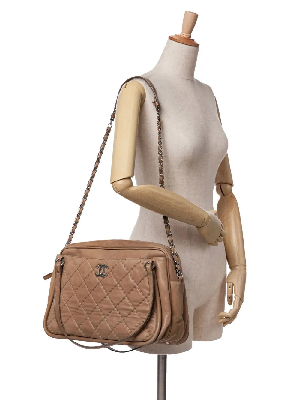 Pre-OwnedCHANEL Pre-Owned2012 Quilted Iridescent Calfskin Relax CC satchel