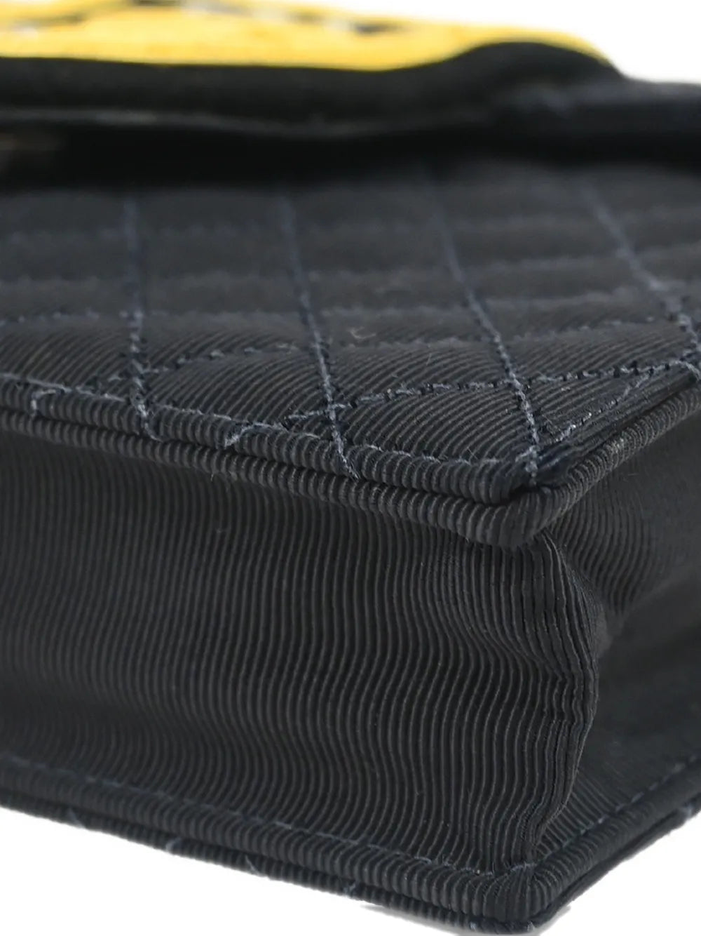 Pre-OwnedCHANEL Pre-Owned2005 emblem-logo shoulder bag