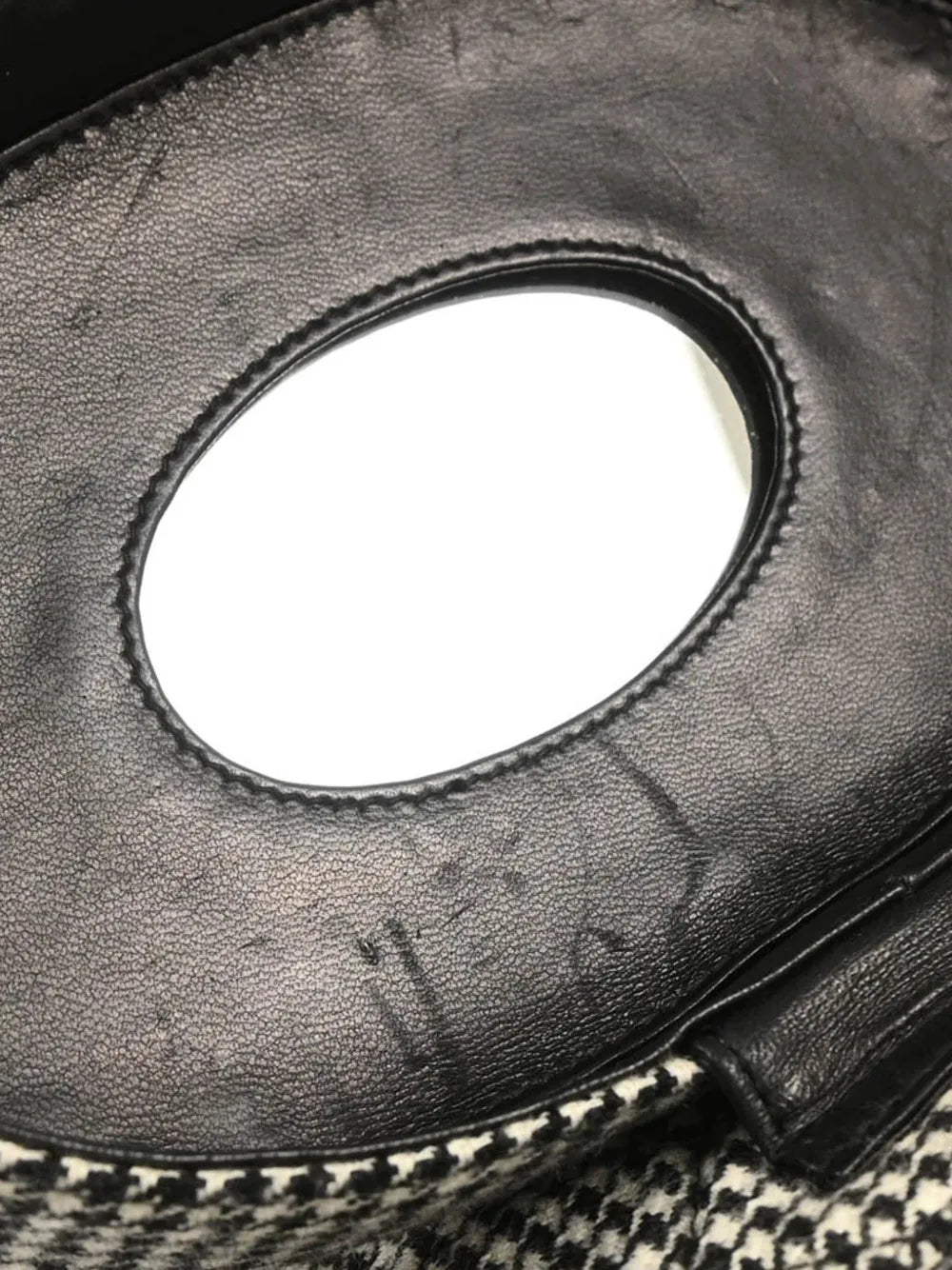 Pre-OwnedCHANEL Pre-Owned1990 Binocular bag