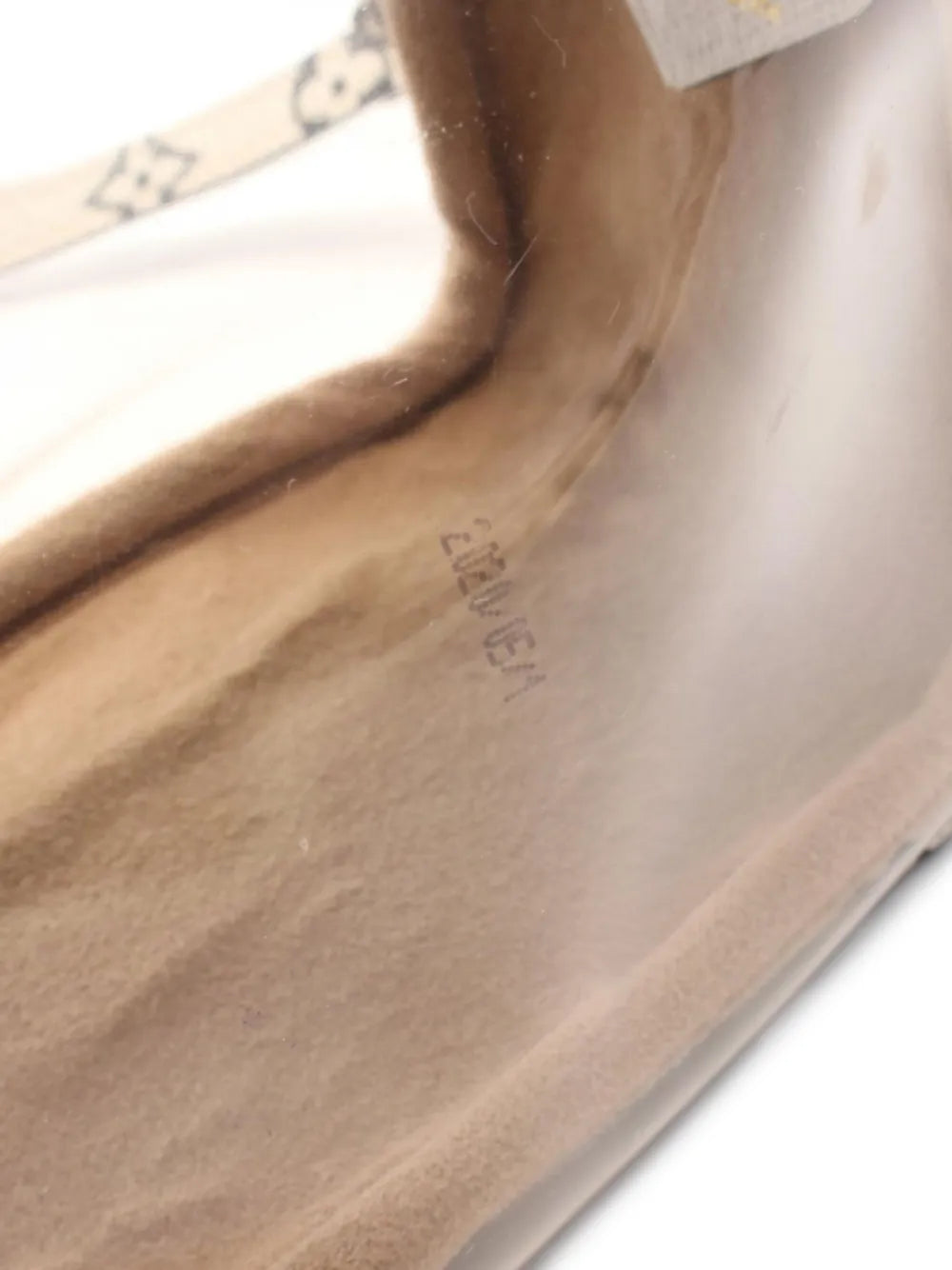 Pre-OwnedLouis Vuitton Pre-Owned2019 Giant Monogram shoulder bag
