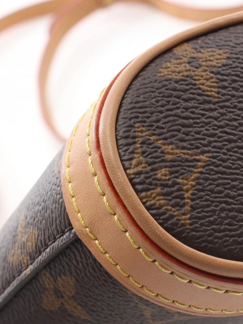 Pre-OwnedLouis Vuitton Pre-Owned2010s Fold-Me shoulder bag
