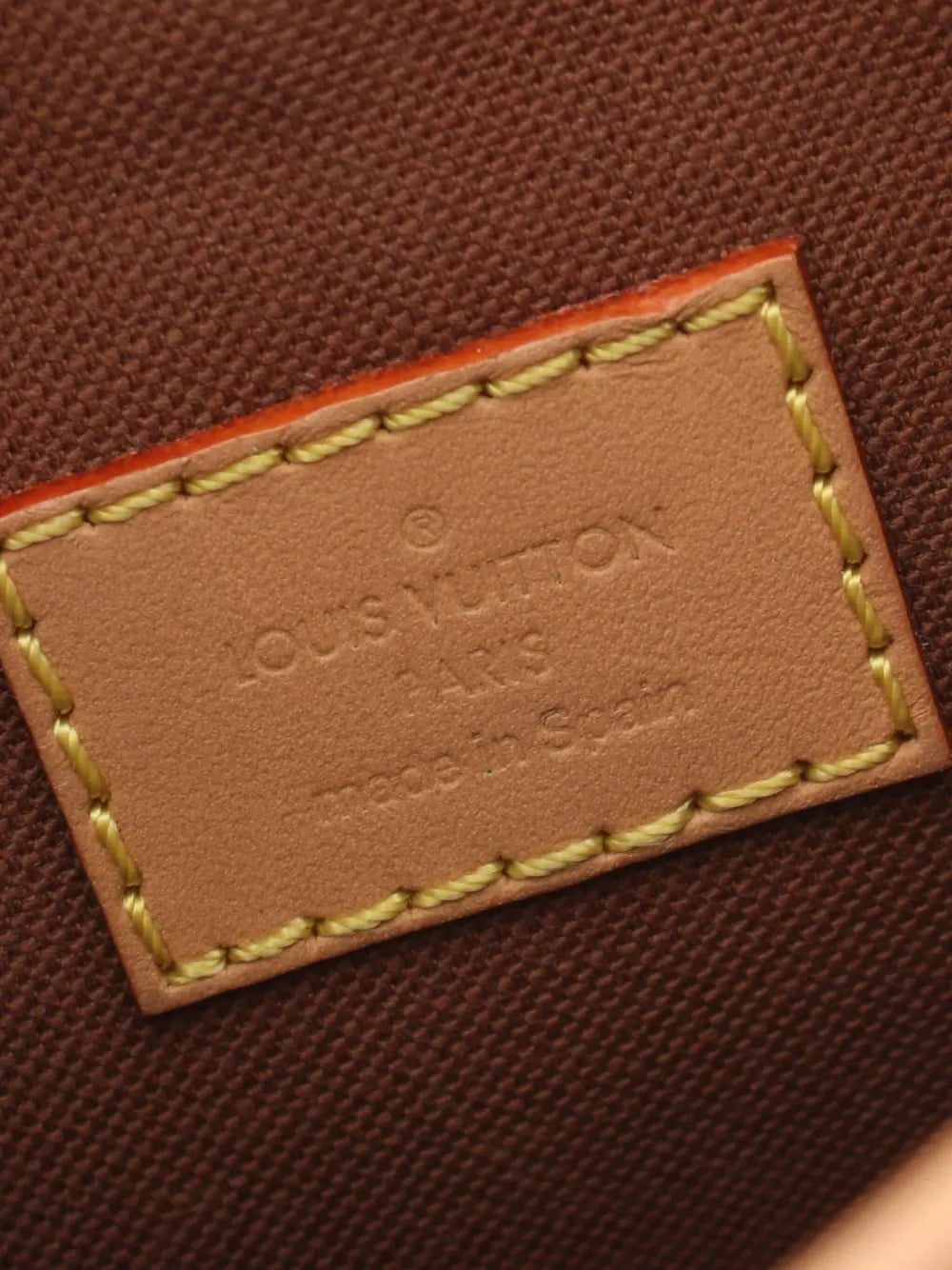 Pre-OwnedLouis Vuitton Pre-Owned2010s Fold-Me shoulder bag