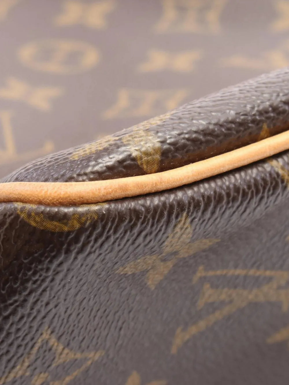 Pre-OwnedLouis Vuitton Pre-Owned2005 Batignolles tote bag