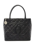 Pre-OwnedCHANEL Pre-Owned2005-2006 Medallion tote bag
