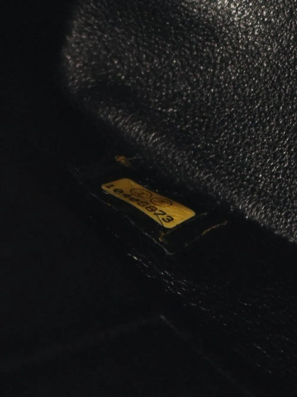 Pre-OwnedCHANEL Pre-Owned2005-2006 Medallion tote bag