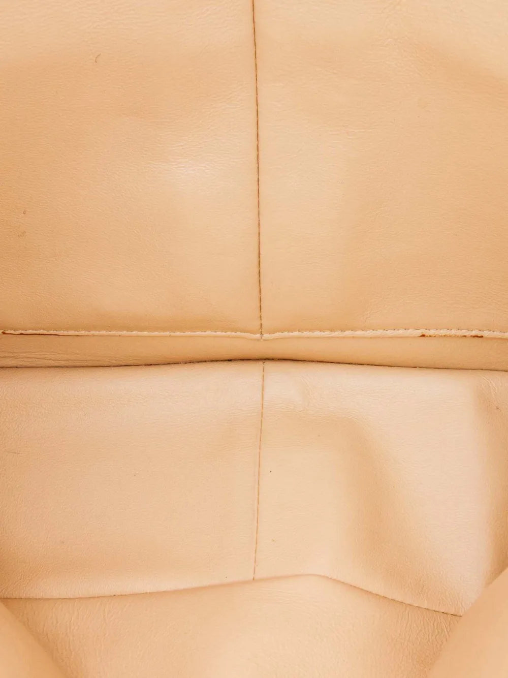 Pre-OwnedCHANEL Pre-Owned2012 Jumbo Classic Caviar Double Flap shoulder bag