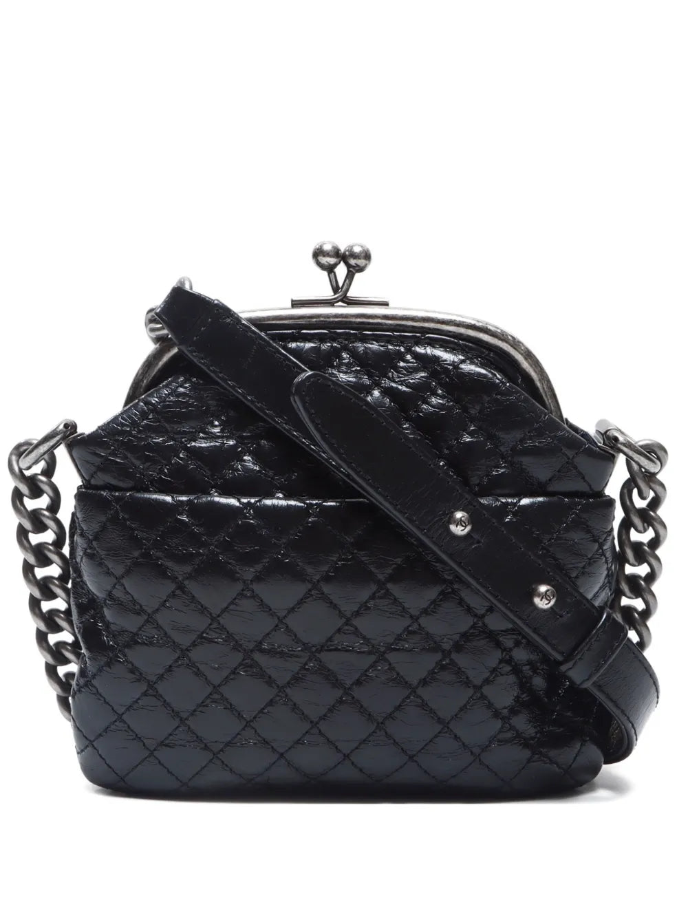 Pre-OwnedCHANEL Pre-Owned2015-2016 diamond-quilted shoulder bag