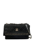 Pre-OwnedCHANEL Pre-OwnedCC suede shoulder bag