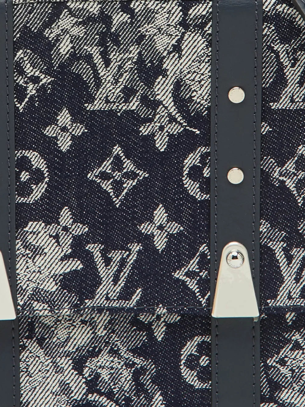 Pre-OwnedLouis Vuitton Pre-Ownedmonogram denim bag