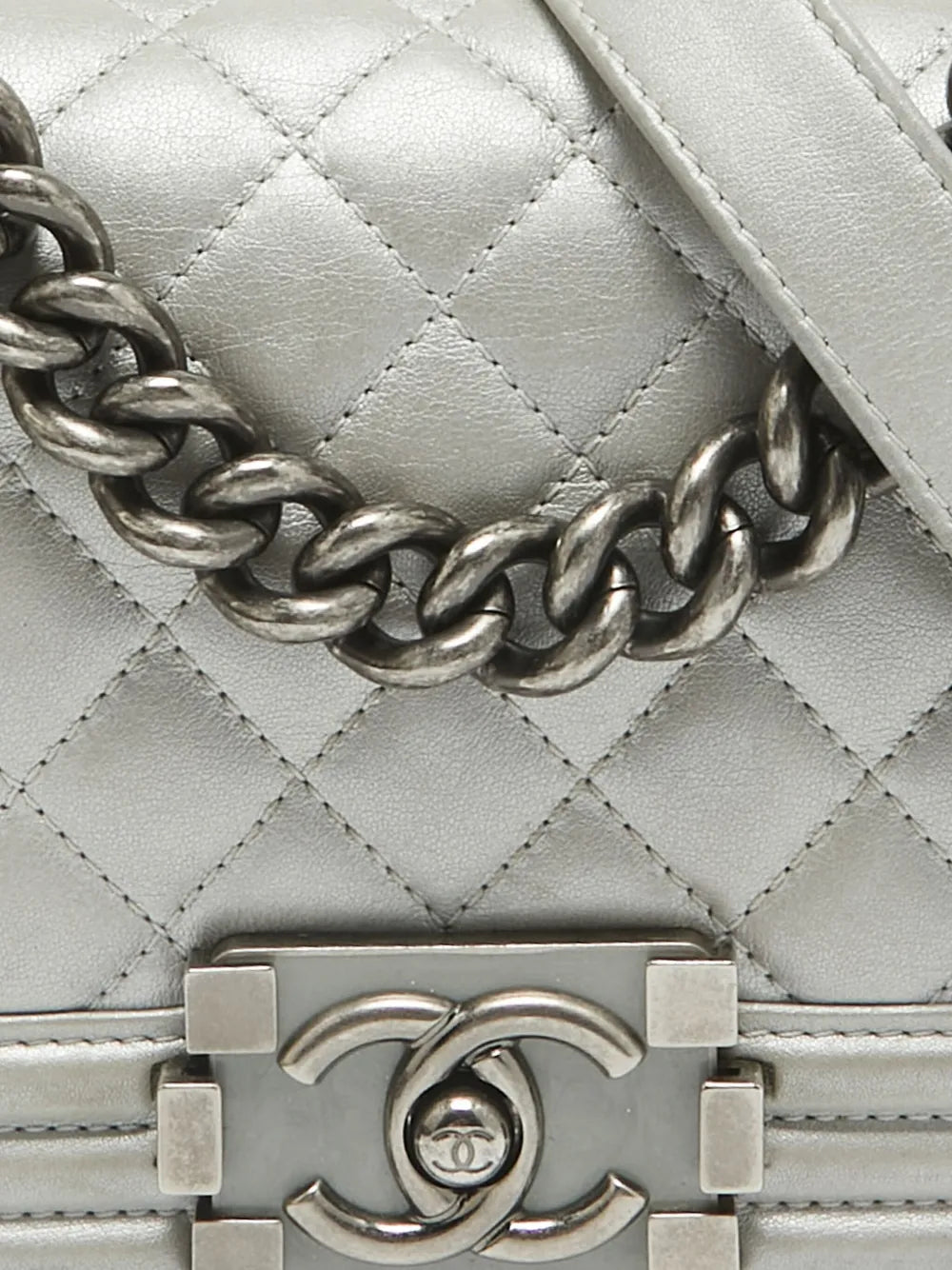 Pre-OwnedCHANEL Pre-Owned2024 mini Boy Chanel quilted-leather shoulder bag