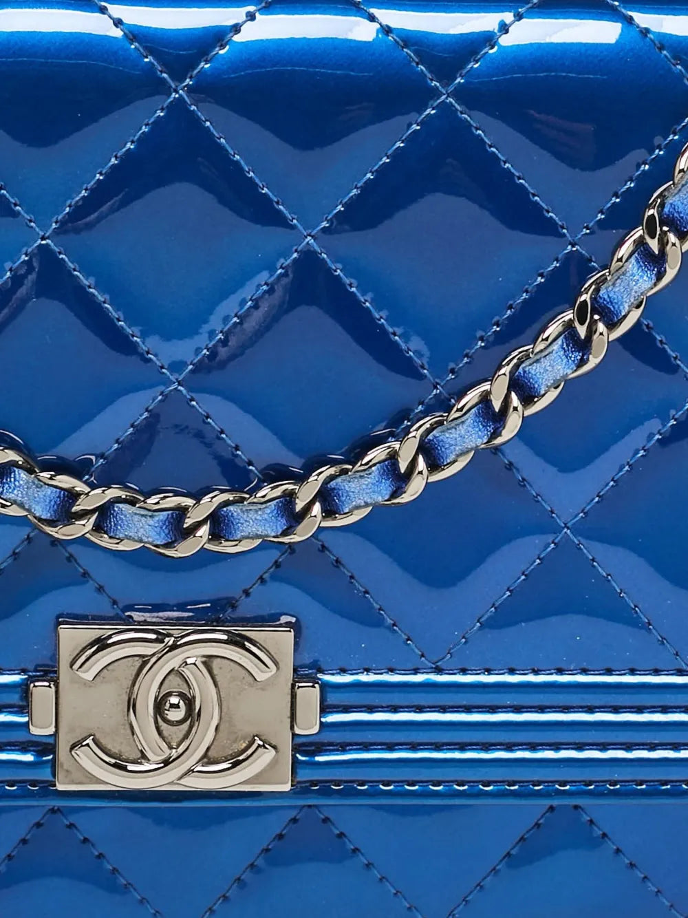 Pre-OwnedCHANEL Pre-OwnedBoy wallet-on-chain quilted leather shoulder bag