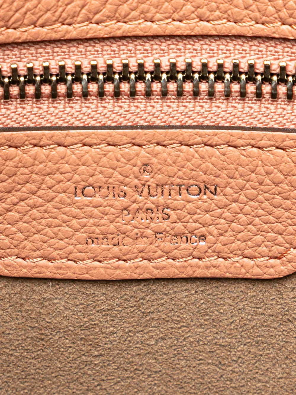 Pre-OwnedLouis Vuitton Pre-Owned2013 Monogram Mahina Selene PM satchel