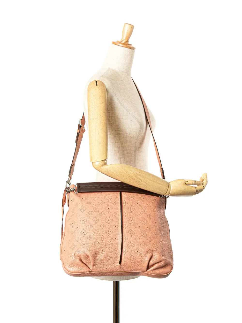 Pre-OwnedLouis Vuitton Pre-Owned2013 Monogram Mahina Selene PM satchel