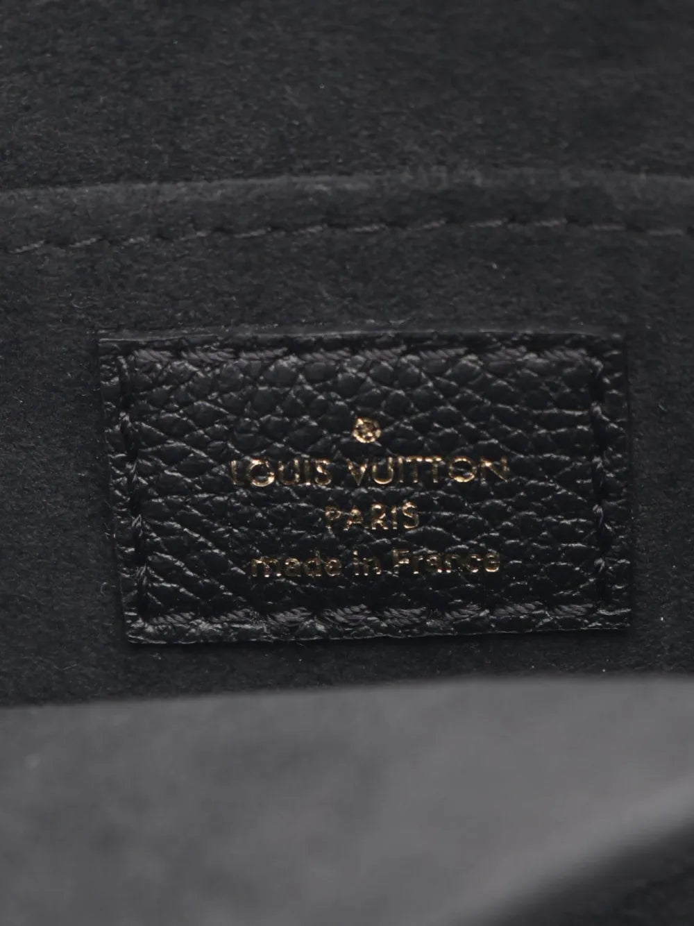 Pre-OwnedLouis Vuitton Pre-Owned2021s Petite Sac Plat monogram tote bag