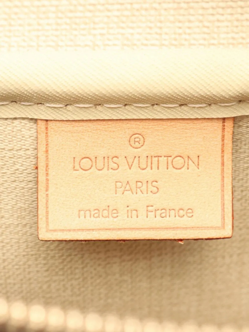 Pre-OwnedLouis Vuitton Pre-Owned2002 Deauville Bowling Vanity Monogram handbag