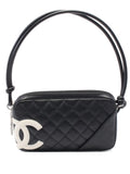 Pre-OwnedCHANEL Pre-Owned2004-2005 quilted leather shoulder bag