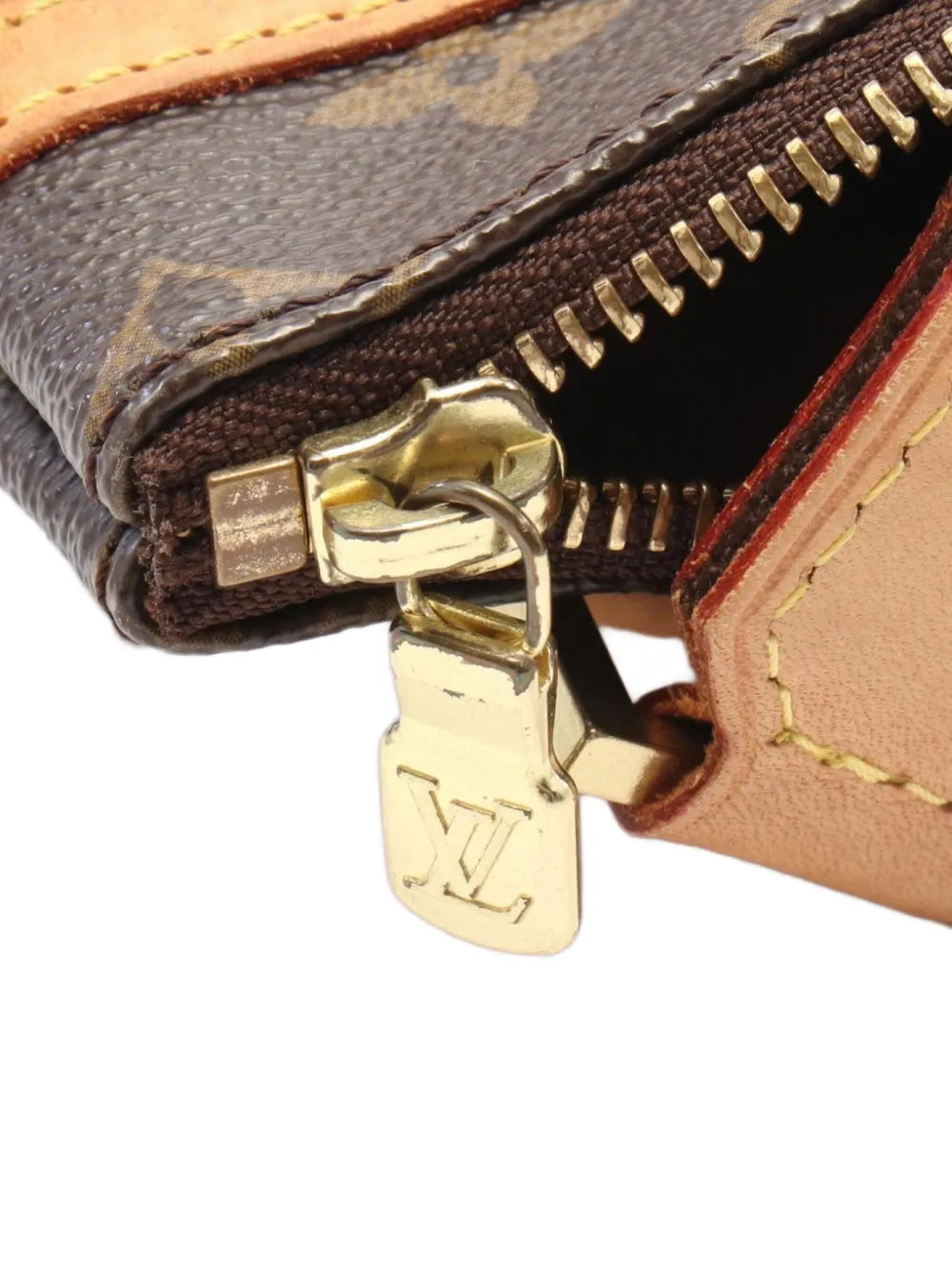 Pre-OwnedLouis Vuitton Pre-Owned2006 Pochette Bosphore cross body bag