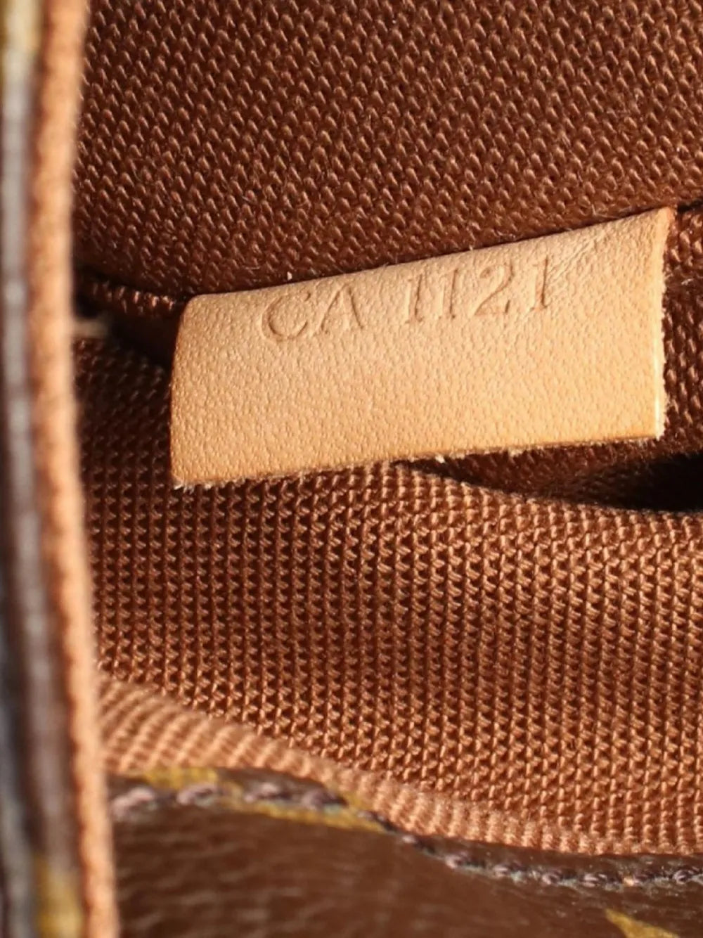 Pre-OwnedLouis Vuitton Pre-Owned2011 Pochette Gange shoulder bag