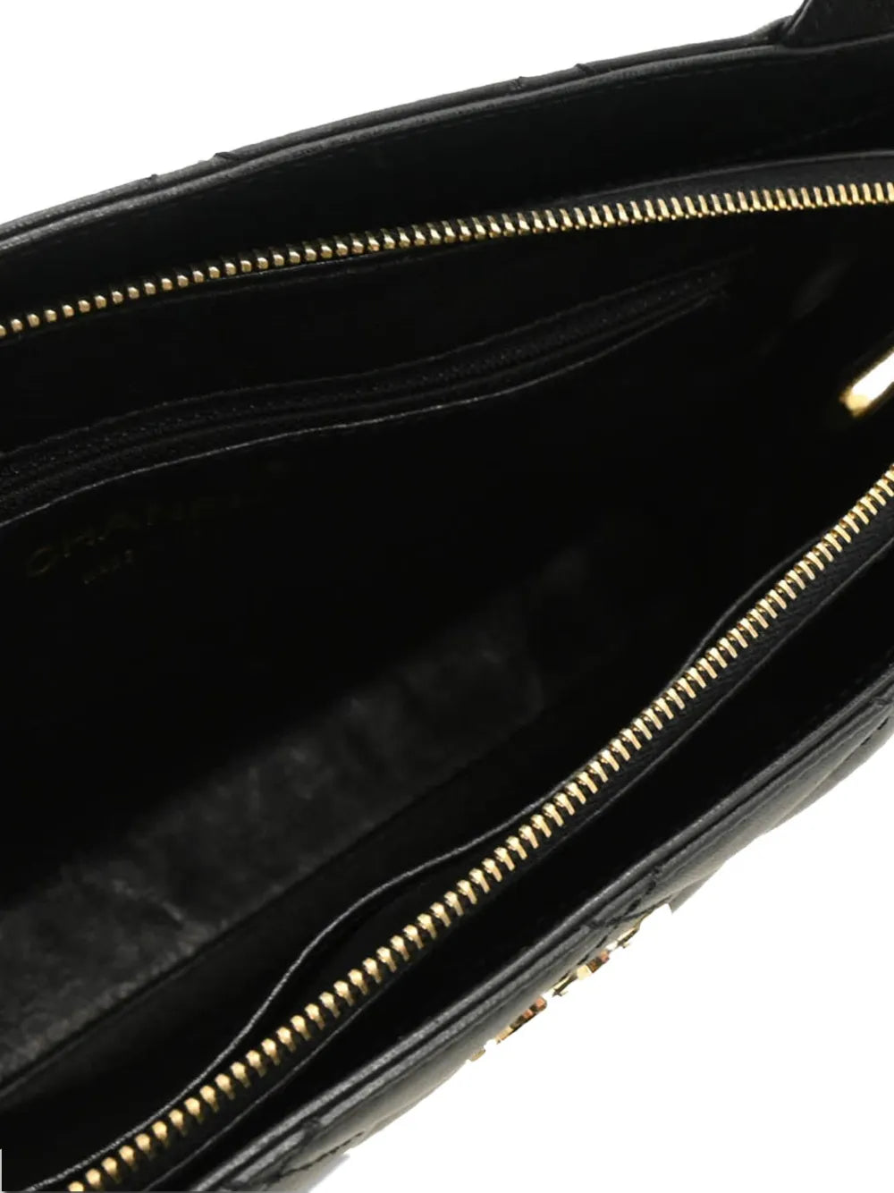 Pre-OwnedCHANEL Pre-Owned2002 diamond-quilted handbag
