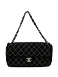Pre-OwnedCHANEL Pre-Owned2005 East West handbag