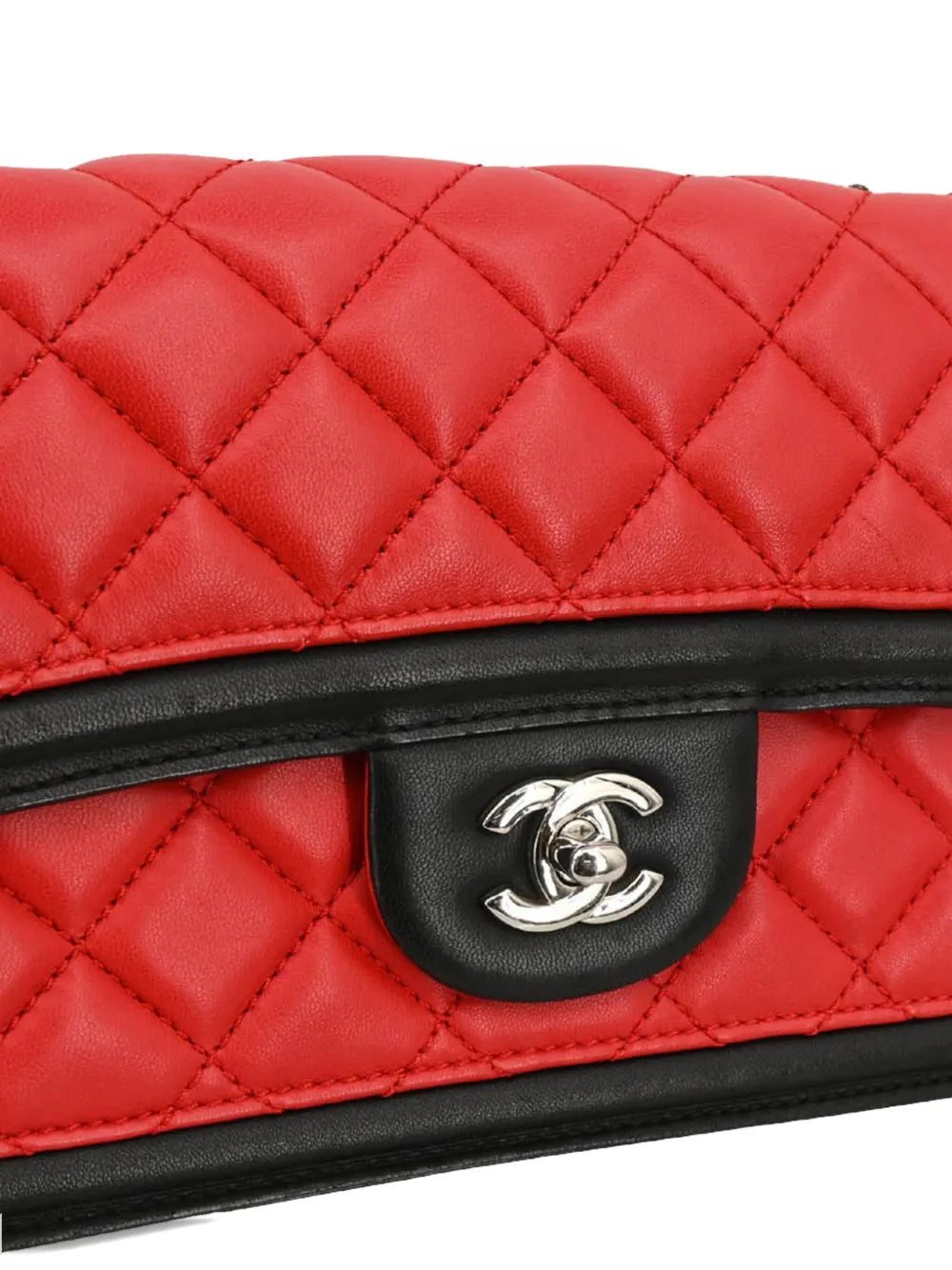 Pre-OwnedCHANEL Pre-Owned2013 Graphic Flap shoulder bag