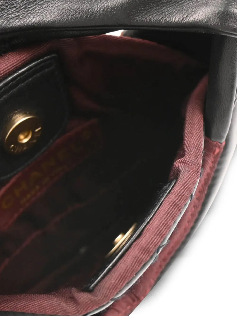 Pre-OwnedCHANEL Pre-Owned2003 quilted leather shoulder bag