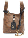 Pre-OwnedLouis Vuitton Pre-Owned2021 Atlantis leather shoulder bag