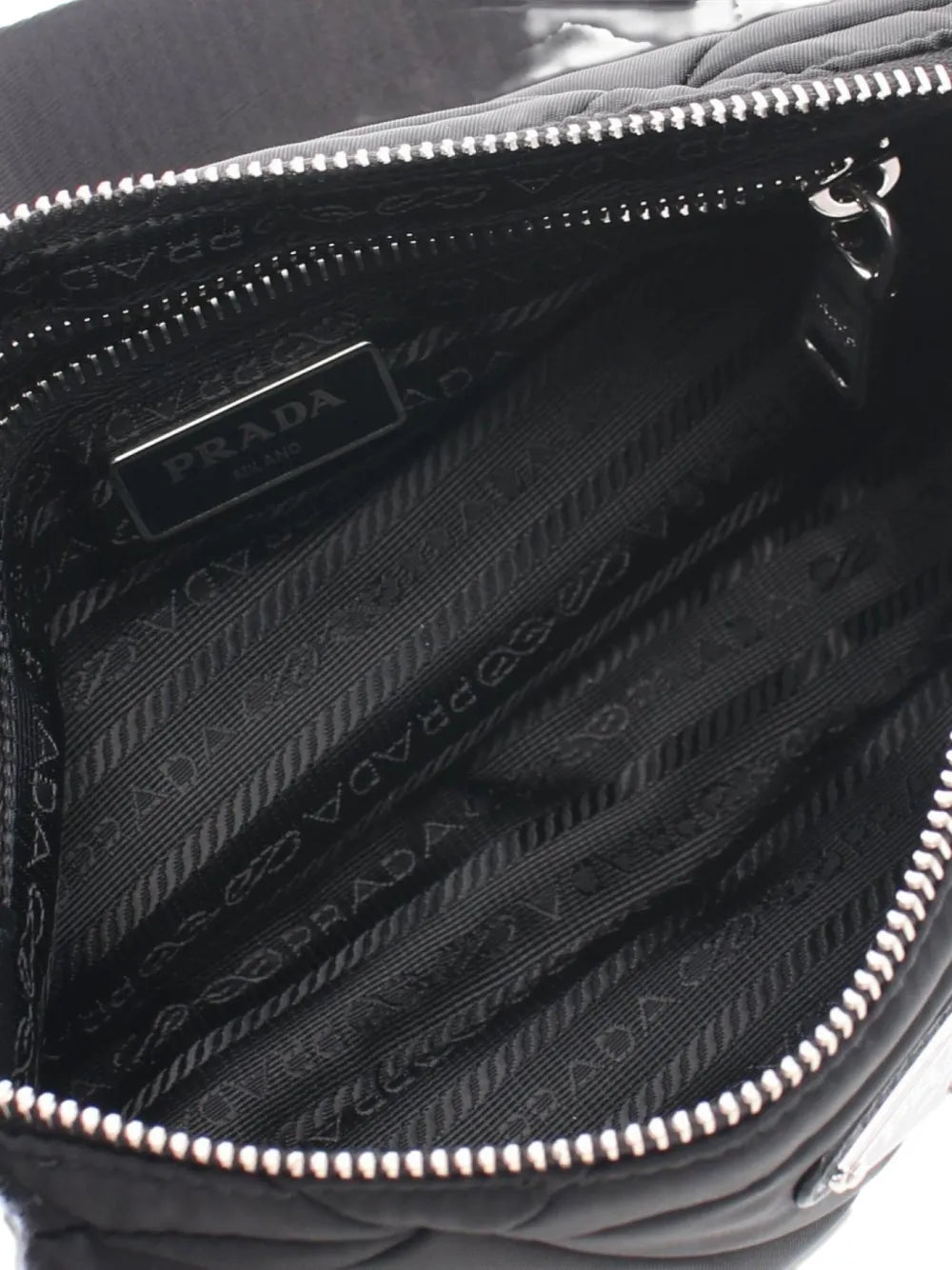 Pre-OwnedPrada Pre-Owned2020s quilted leather shoulder bag