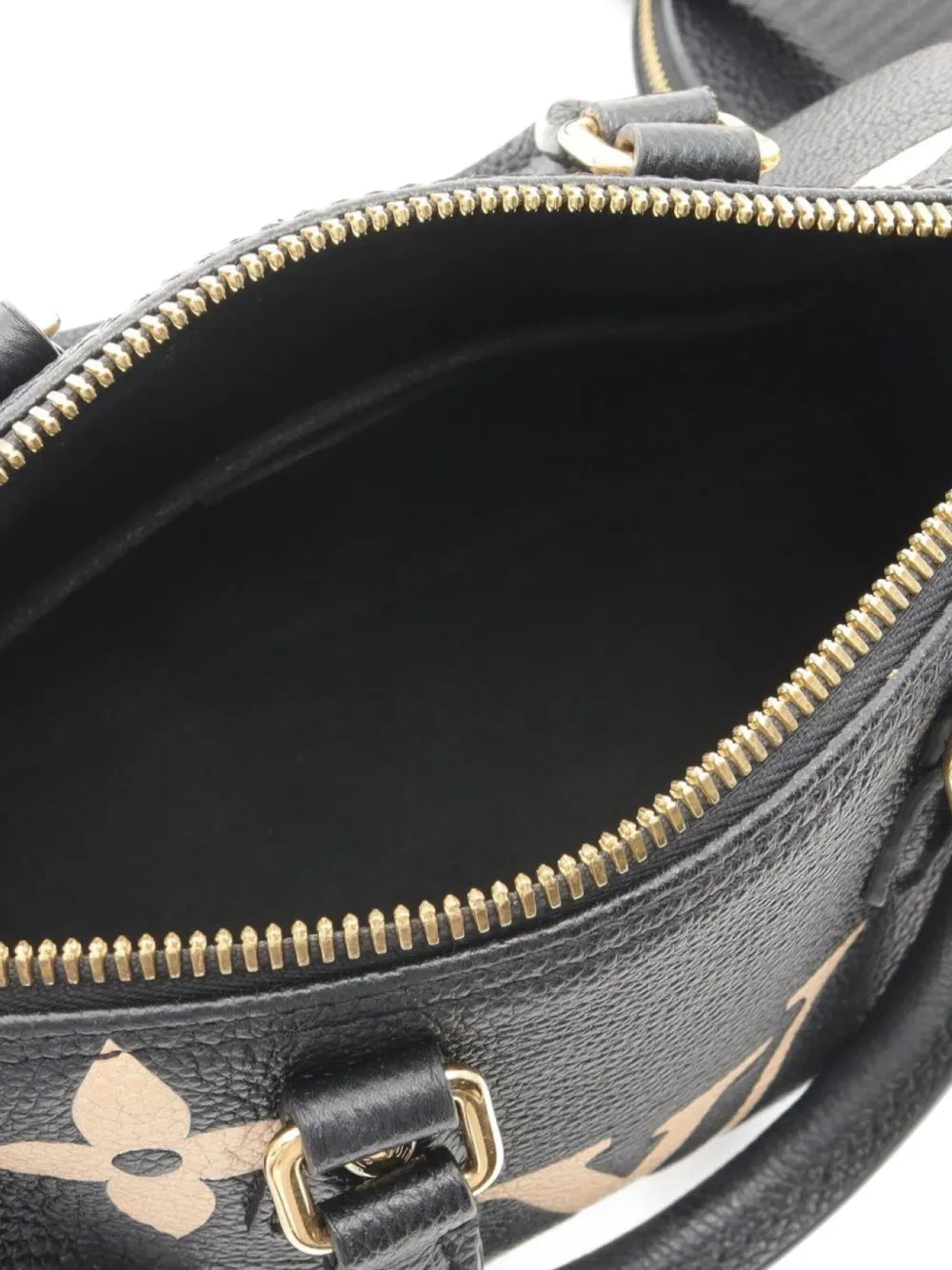 Pre-OwnedLouis Vuitton Pre-Owned2021 Papillon BB two-way handbag