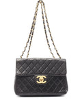 Pre-OwnedCHANEL Pre-Owned1994-1996 quilted leather shoulder bag