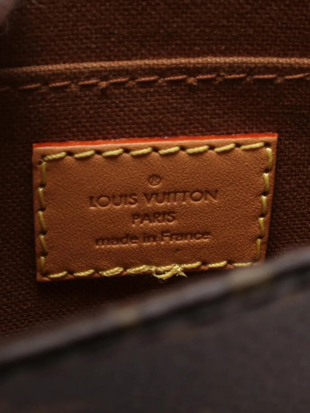 Pre-OwnedLouis Vuitton Pre-Owned2020 Petite Sac Plat two-way handbag