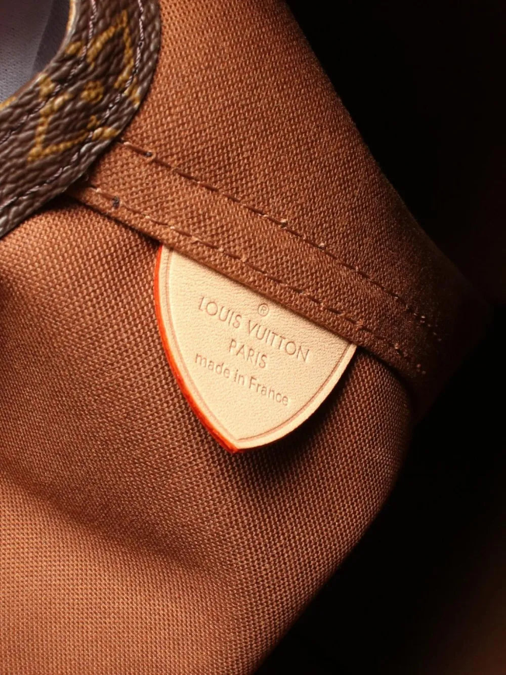Pre-OwnedLouis Vuitton Pre-Owned2010s Atlantis GM tote bag