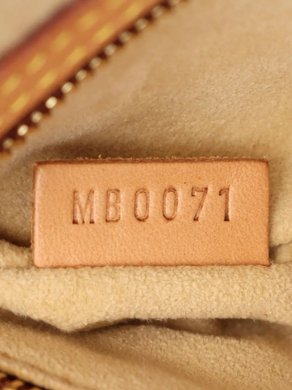 Pre-OwnedLouis Vuitton Pre-Owned2001 Babylon tote bag
