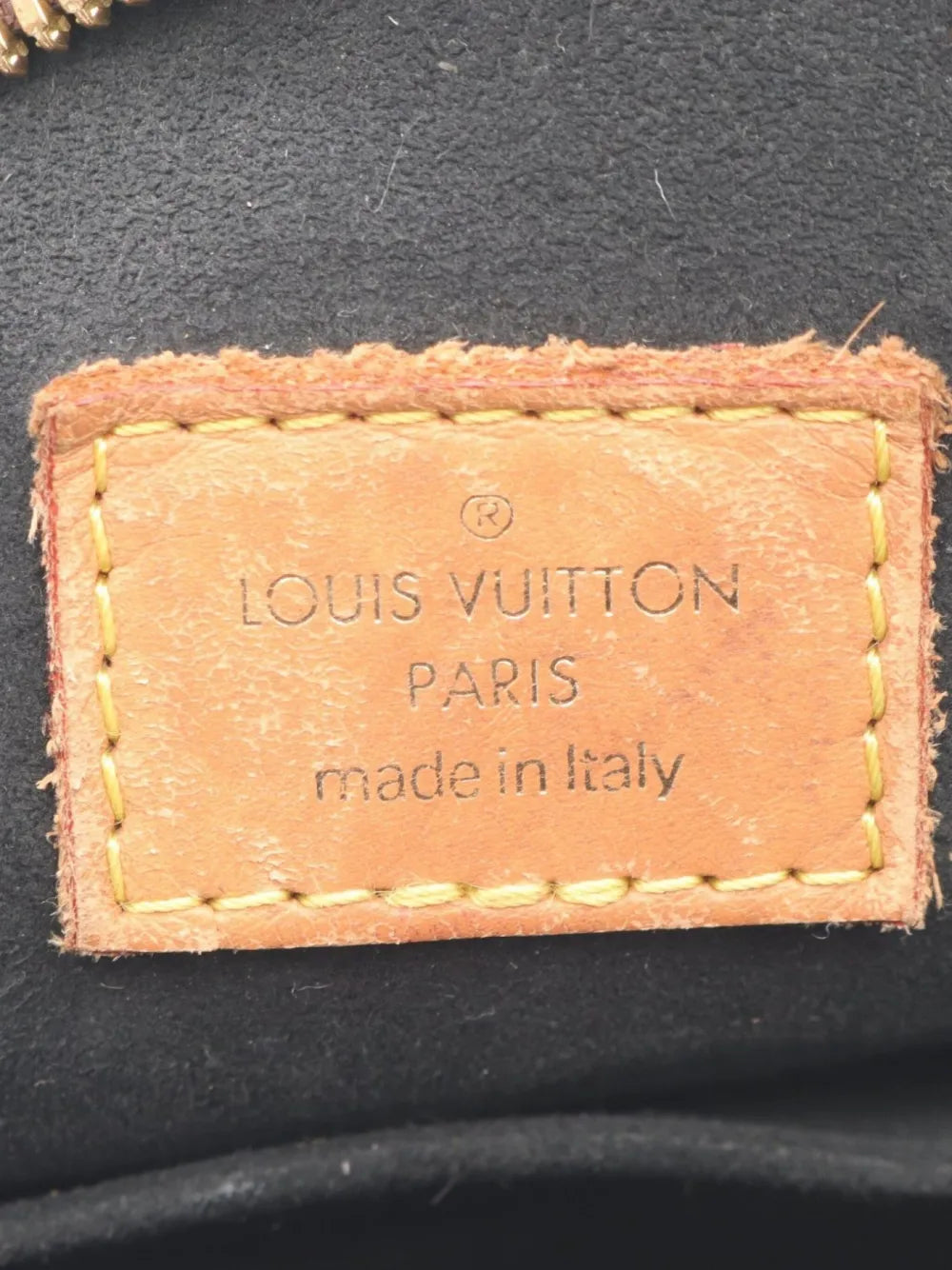 Pre-OwnedLouis Vuitton Pre-Owned2019 monogram reverse shoulder bag