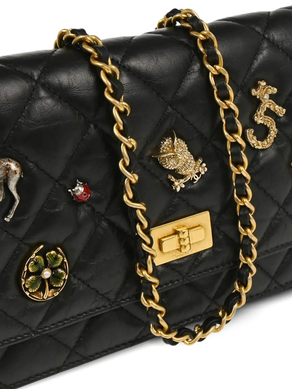 Pre-OwnedCHANEL Pre-Owned2017 Lucky Charm wallet on chain