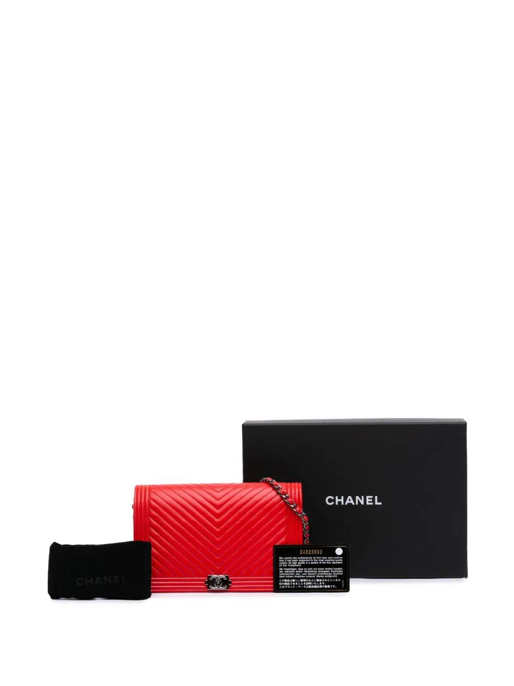 Pre-OwnedCHANEL Pre-Owned2017-2018 Chevron Calfskin Boy Wallet On Chain crossbody bag