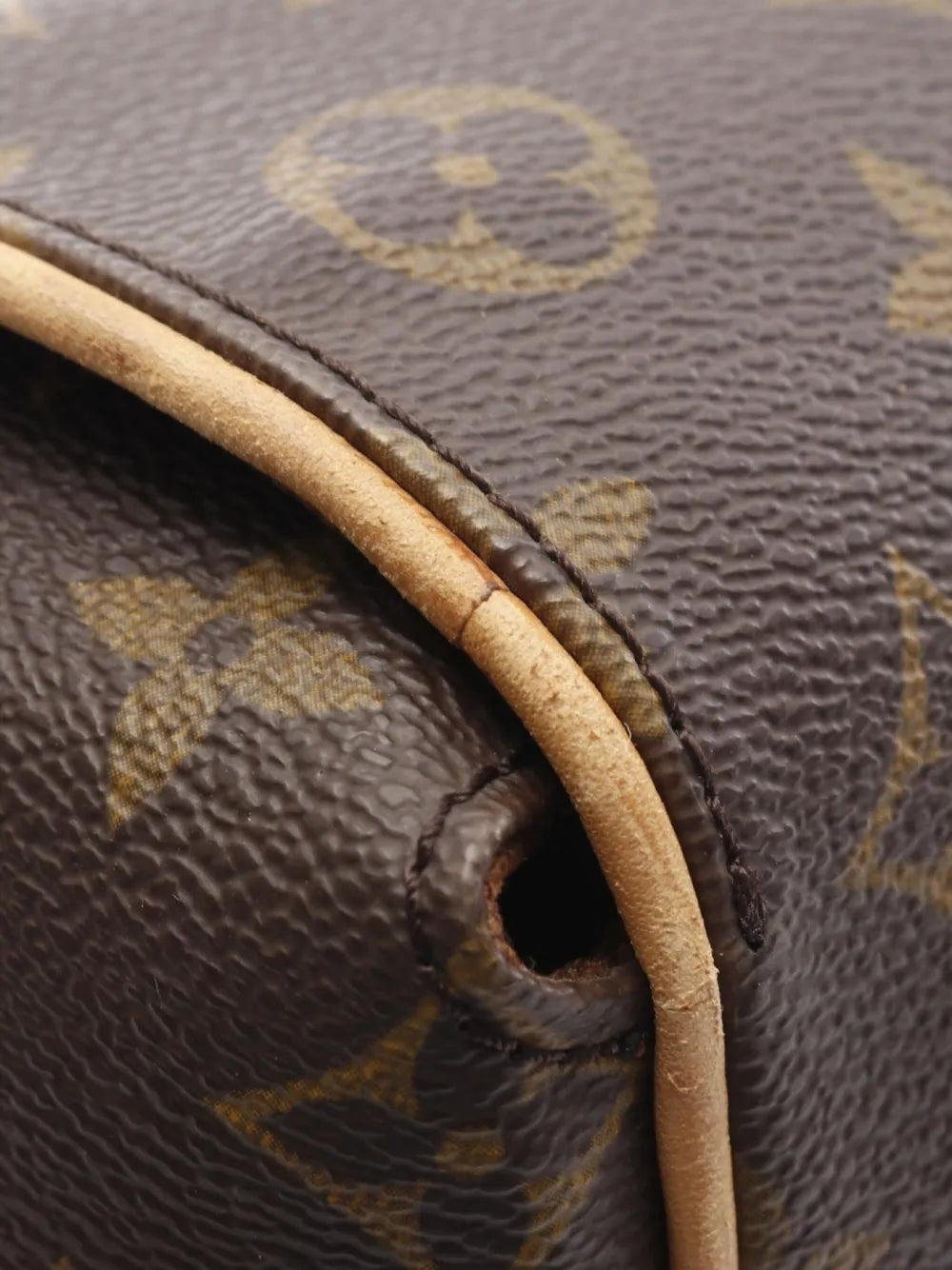 Pre-OwnedLouis Vuitton Pre-Owned2001 Aves monogram shoulder bag