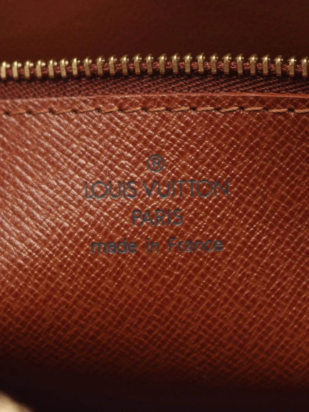 Pre-OwnedLouis Vuitton Pre-Owned2003 Trocadero 27 shoulder bag
