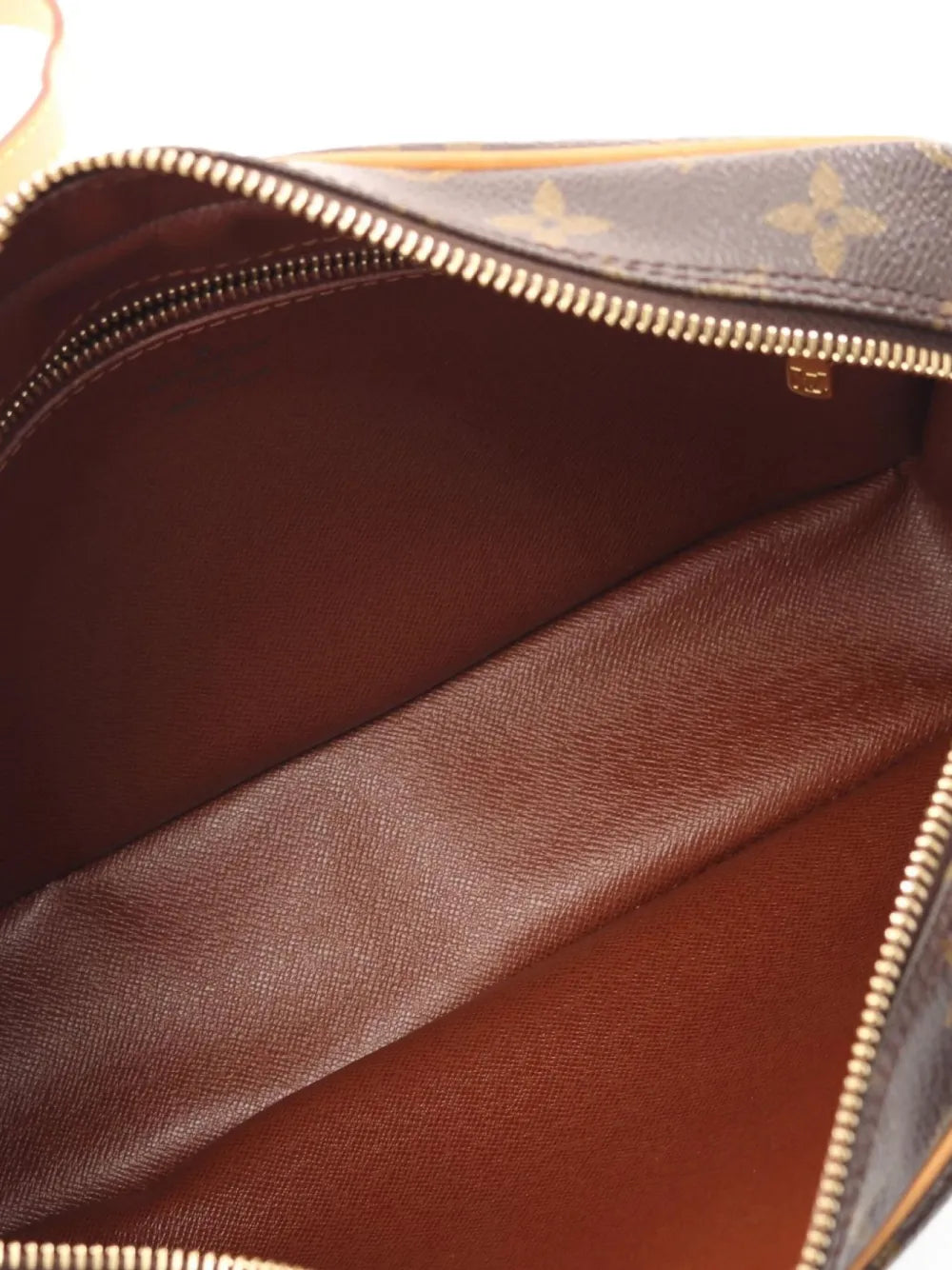 Pre-OwnedLouis Vuitton Pre-Owned2003 Trocadero 27 shoulder bag
