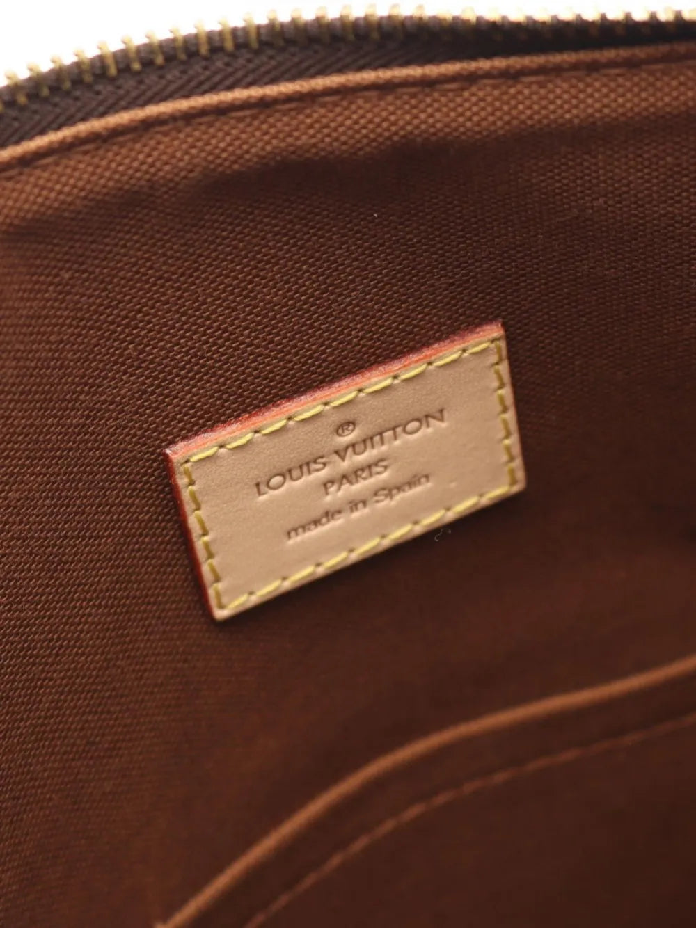 Pre-OwnedLouis Vuitton Pre-Owned2010 Odeon MM monogram shoulder bag