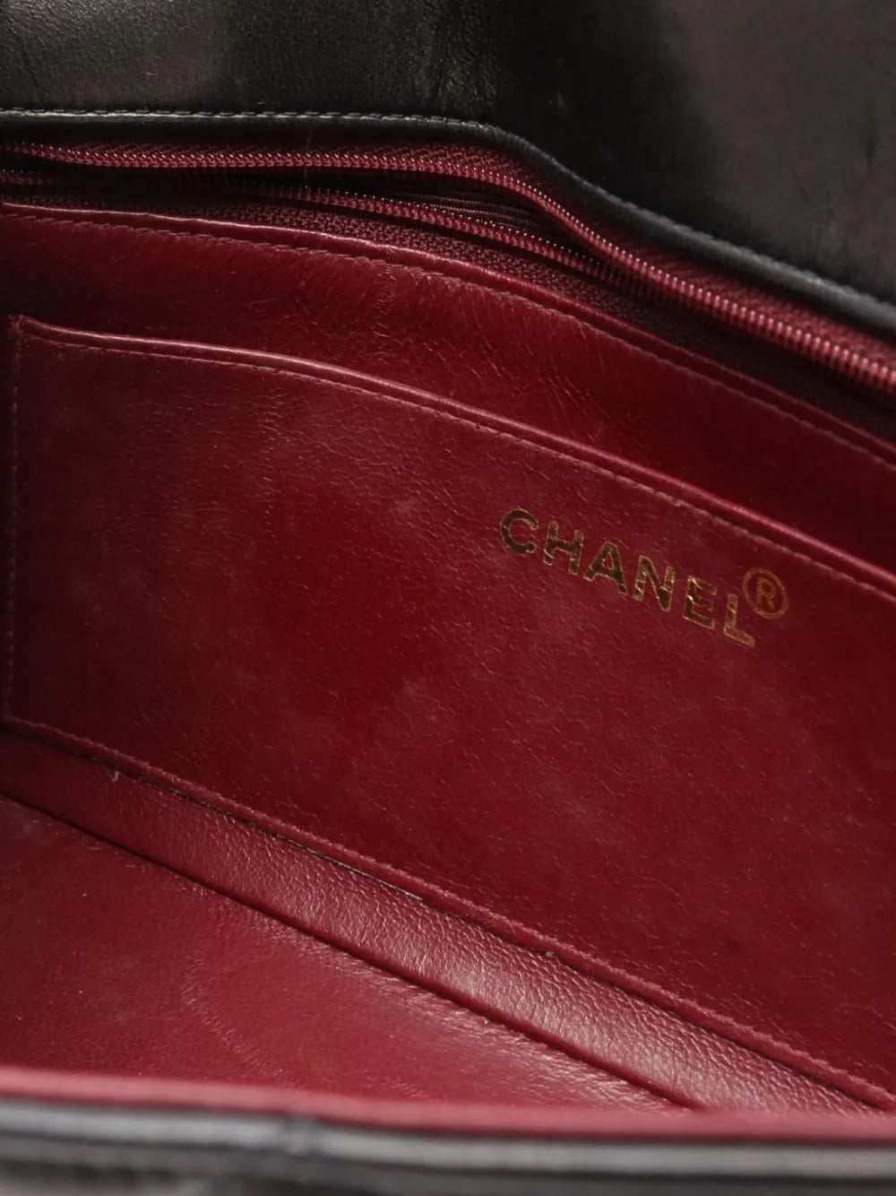 Pre-OwnedCHANEL Pre-Owned1994-1996 Matelasse Diana Flap shoulder bag