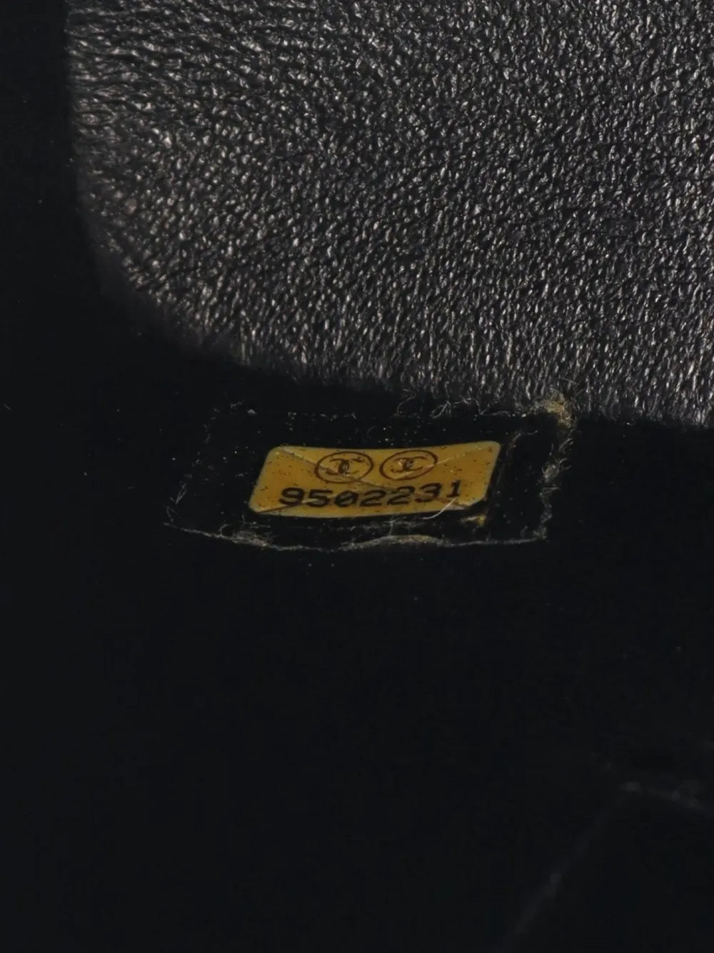 Pre-OwnedCHANEL Pre-Owned2004-2005 Reissue quilted tote bag