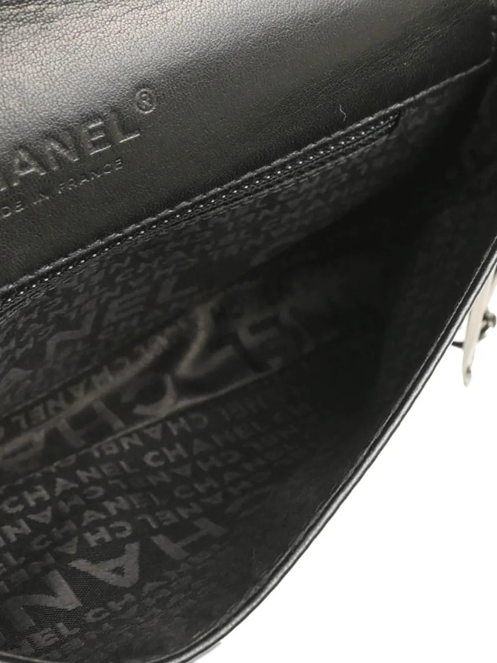 Pre-OwnedCHANEL Pre-Owned2003 Choco Bar shoulder bag