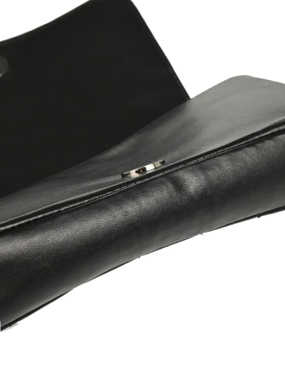 Pre-OwnedCHANEL Pre-Owned2003 Choco Bar shoulder bag