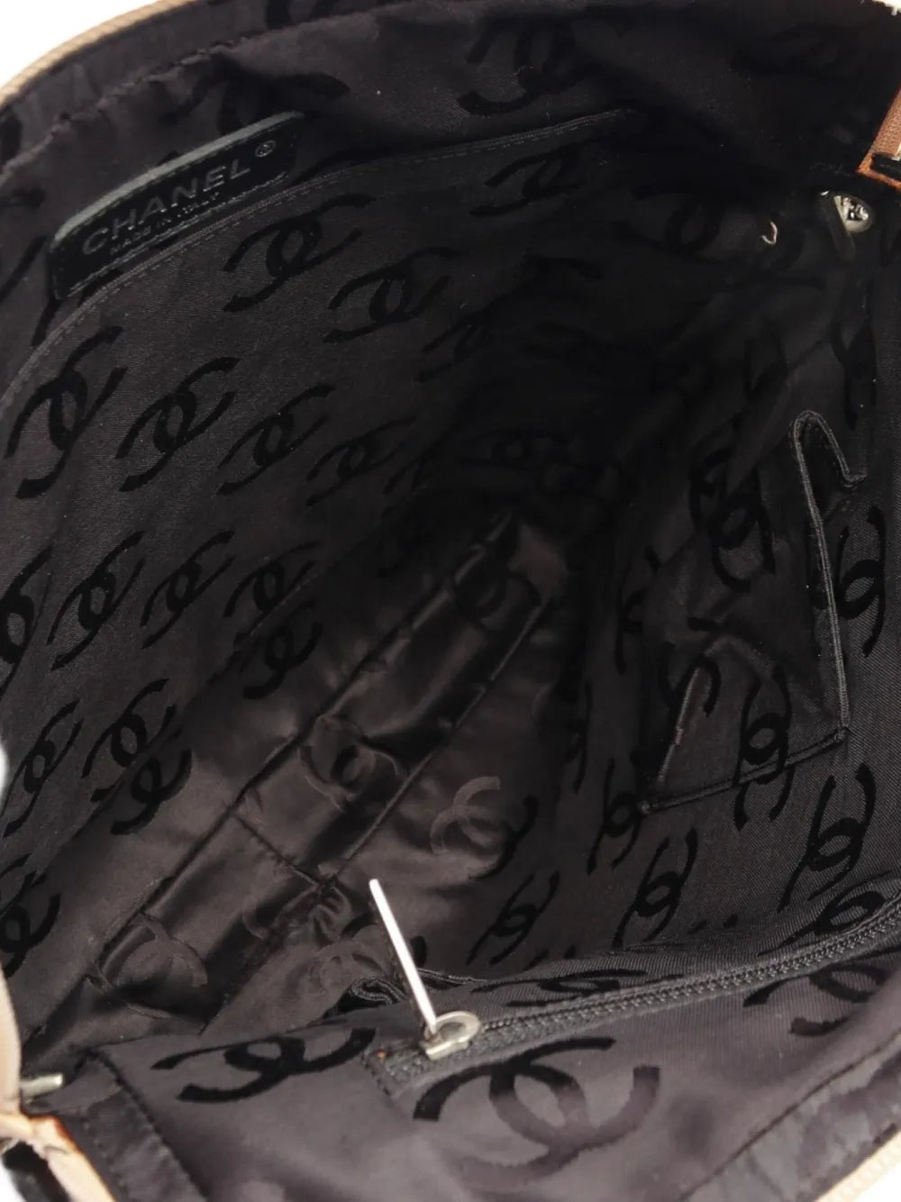 Pre-OwnedCHANEL Pre-Owned2003-2024 large Cambon Line shoulder bag